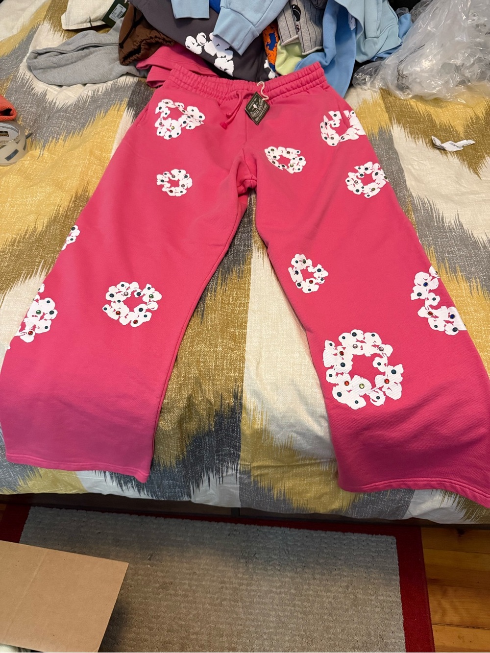 Denim Tears Cotton Wreath Rhinestones Pink Sweatpants Size M